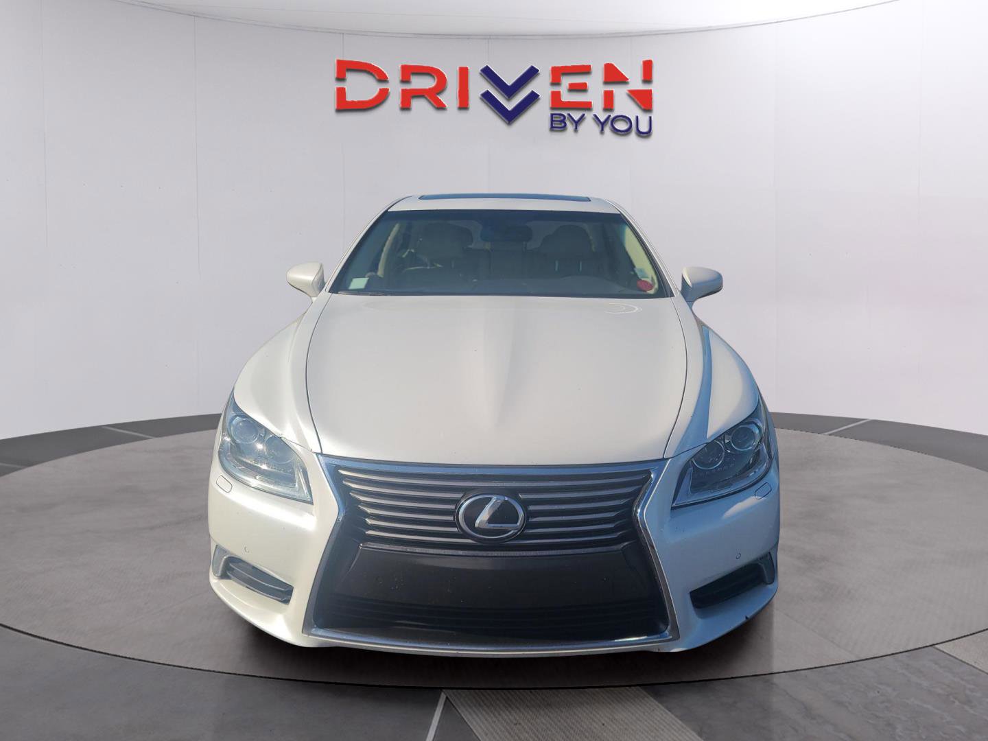 Used 2016 Lexus LS 460 image 6
