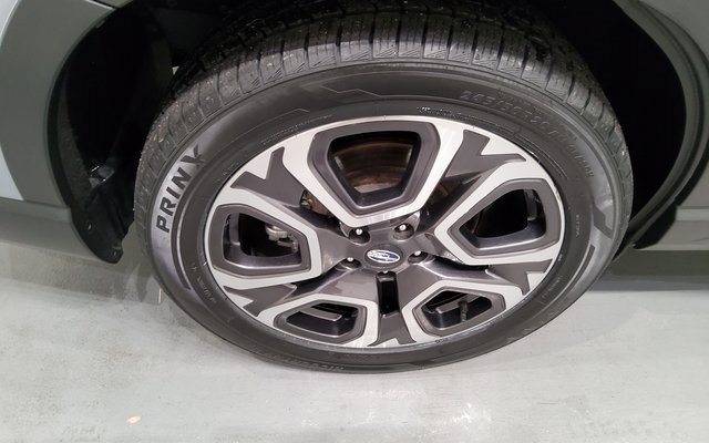 Used 2024 Subaru Ascent Limited w/ Technology Package image 35