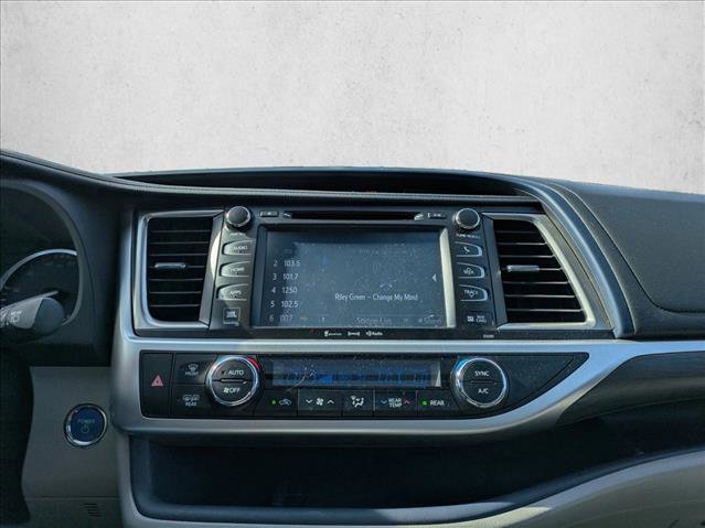 Used 2019 Toyota Highlander Limited Platinum image 11