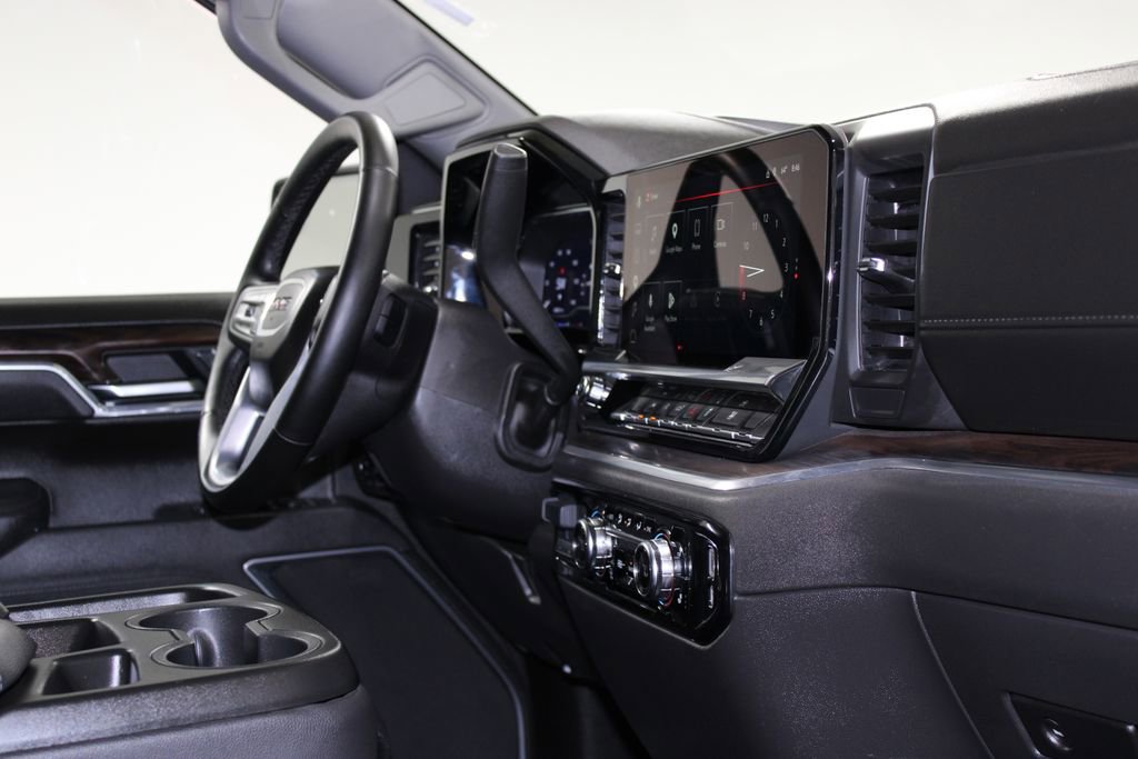 Used 2025 GMC Sierra 1500 SLT image 32