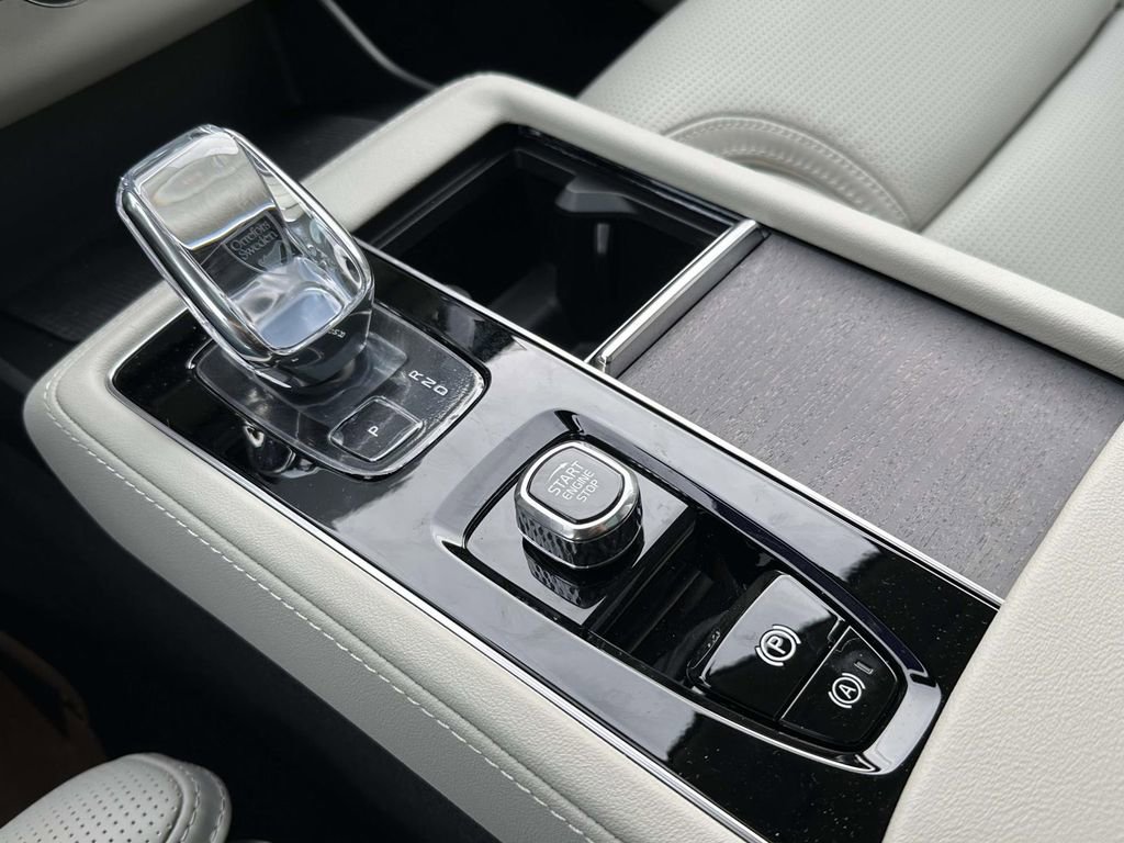 New 2026 Volvo XC90 B6 Ultra w/ Protection Package Premier image 6