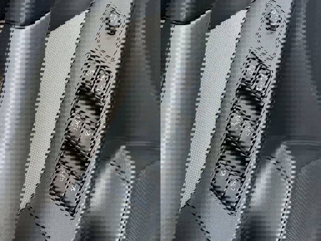 Used 2016 Subaru Forester 2.5i w/ Popular Package #2 image 26