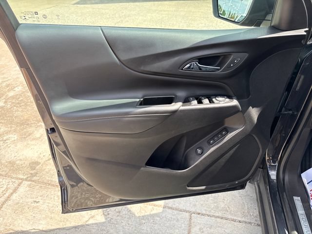 Used 2022 Chevrolet Equinox Premier FWD image 11