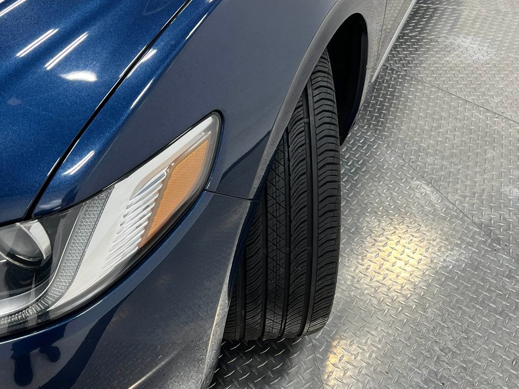 Used 2017 Lincoln Continental Select w/ Climate Package image 37