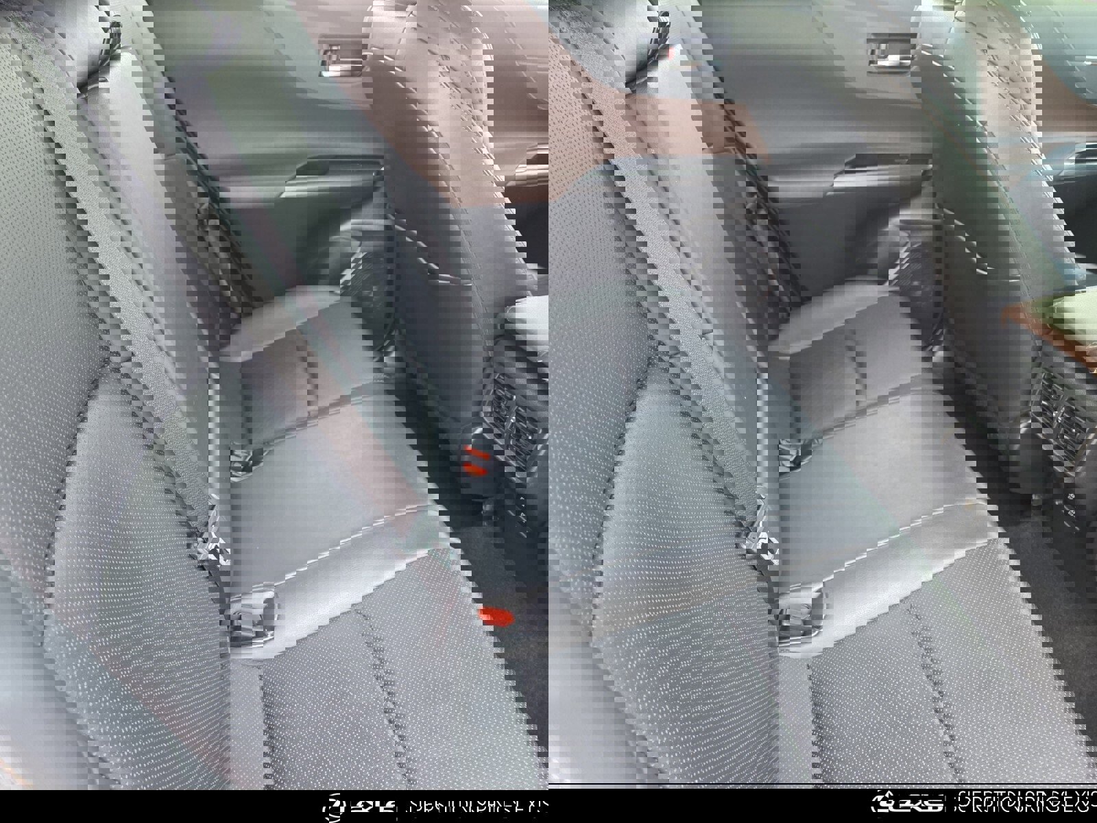 Used 2021 Toyota Venza XLE image 29