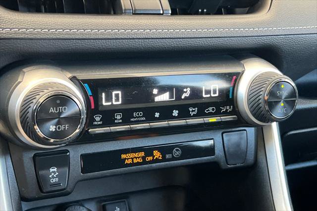 Certified 2022 Toyota RAV4 LE AWD/4WD image 22