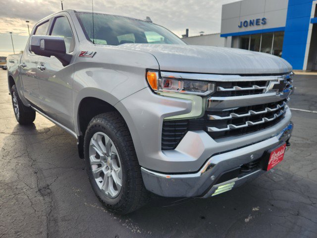 Used 2022 Chevrolet Silverado 1500 LTZ w/ LTZ Premium Package image 7