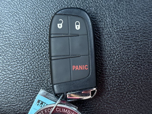 Used 2024 Jeep Compass Latitude AWD/4WD image 21