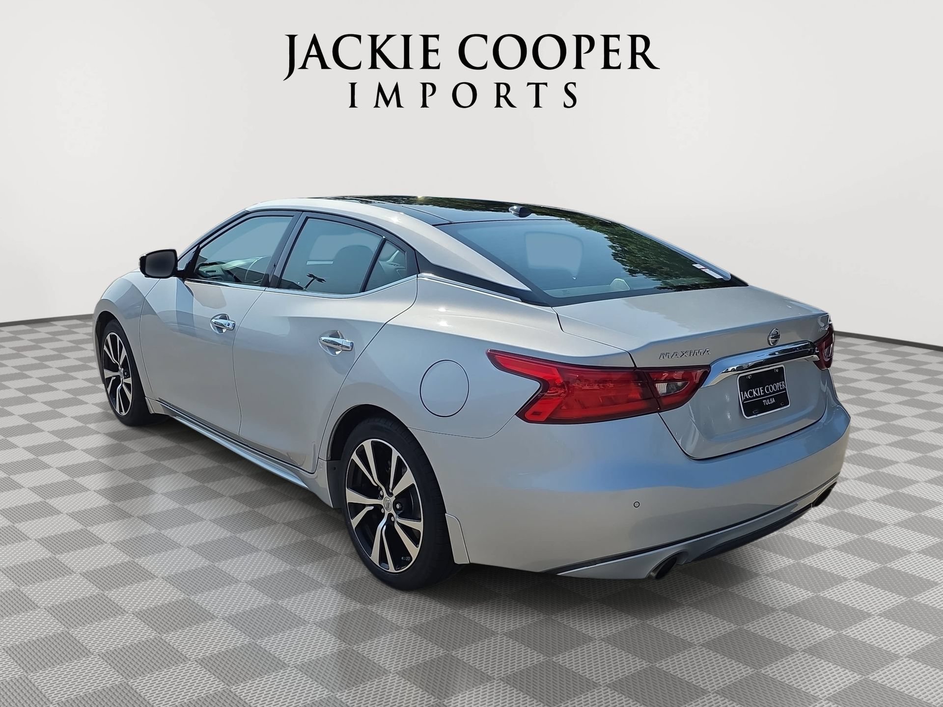 Used 2018 Nissan Maxima Platinum FWD image 7