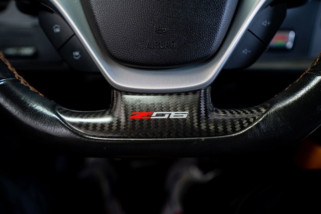 Used 2018 Chevrolet Corvette Z06 RWD image 39