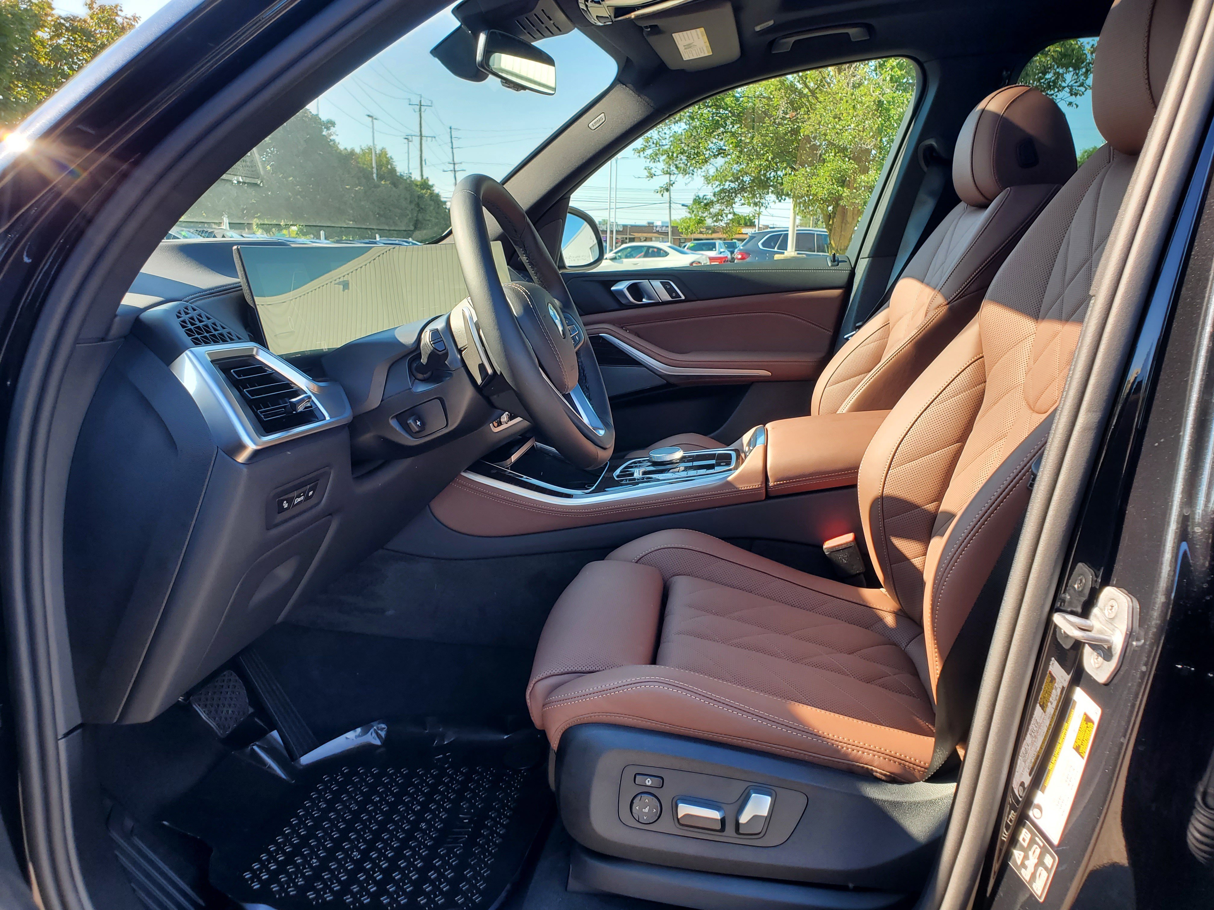 New 2026 BMW X5 xDrive40i w/ Premium Package AWD/4WD image 9
