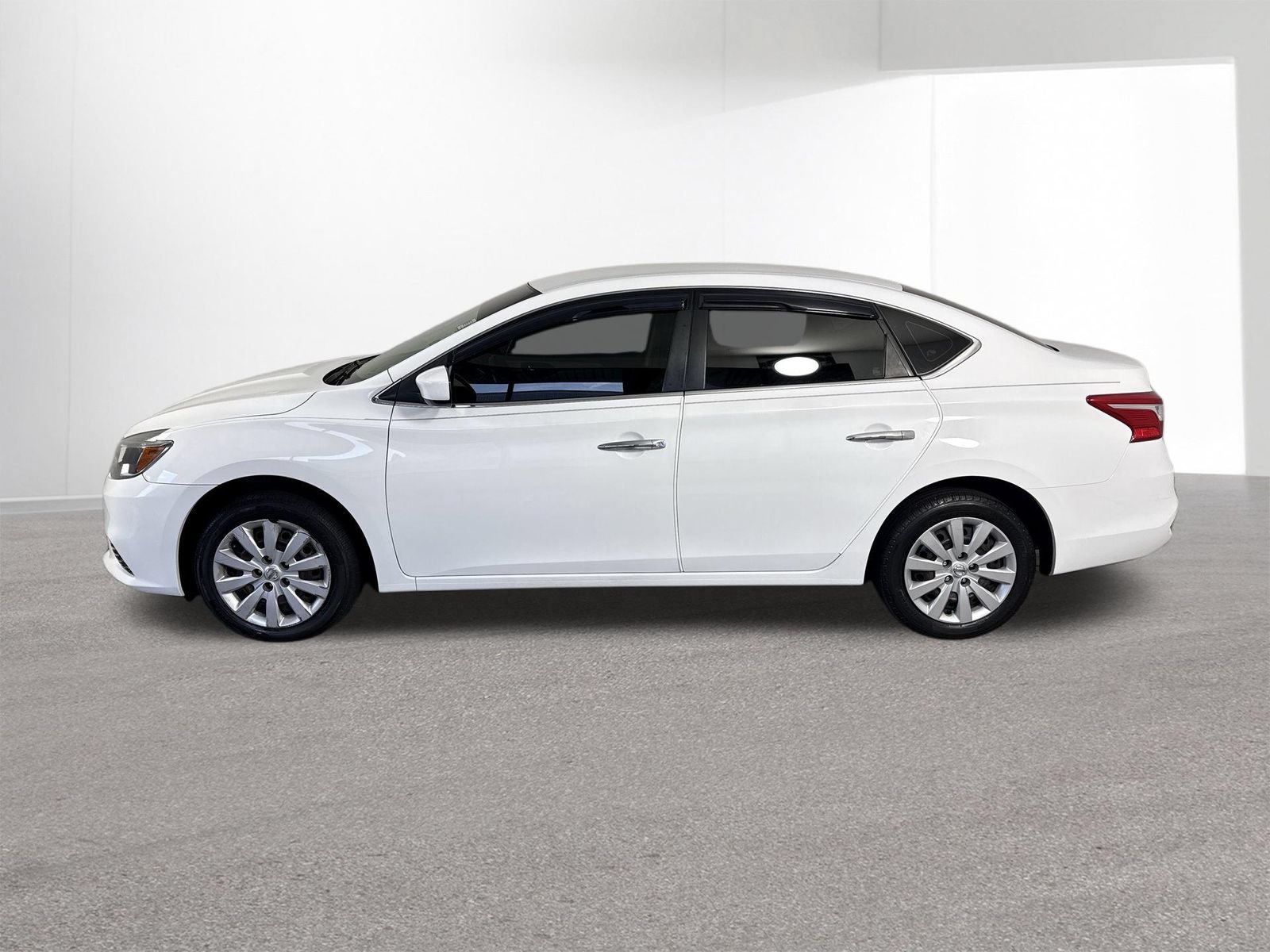 Used 2016 Nissan Sentra S FWD image 27