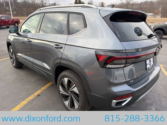 New 2026 Volkswagen Taos SE image 5