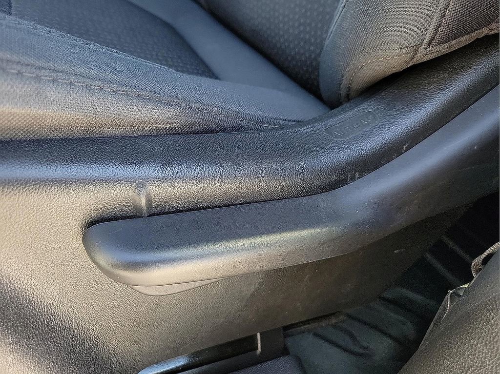 Used 2020 GMC Sierra 2500 4x4 Crew Cab w/ Convenience Package image 15