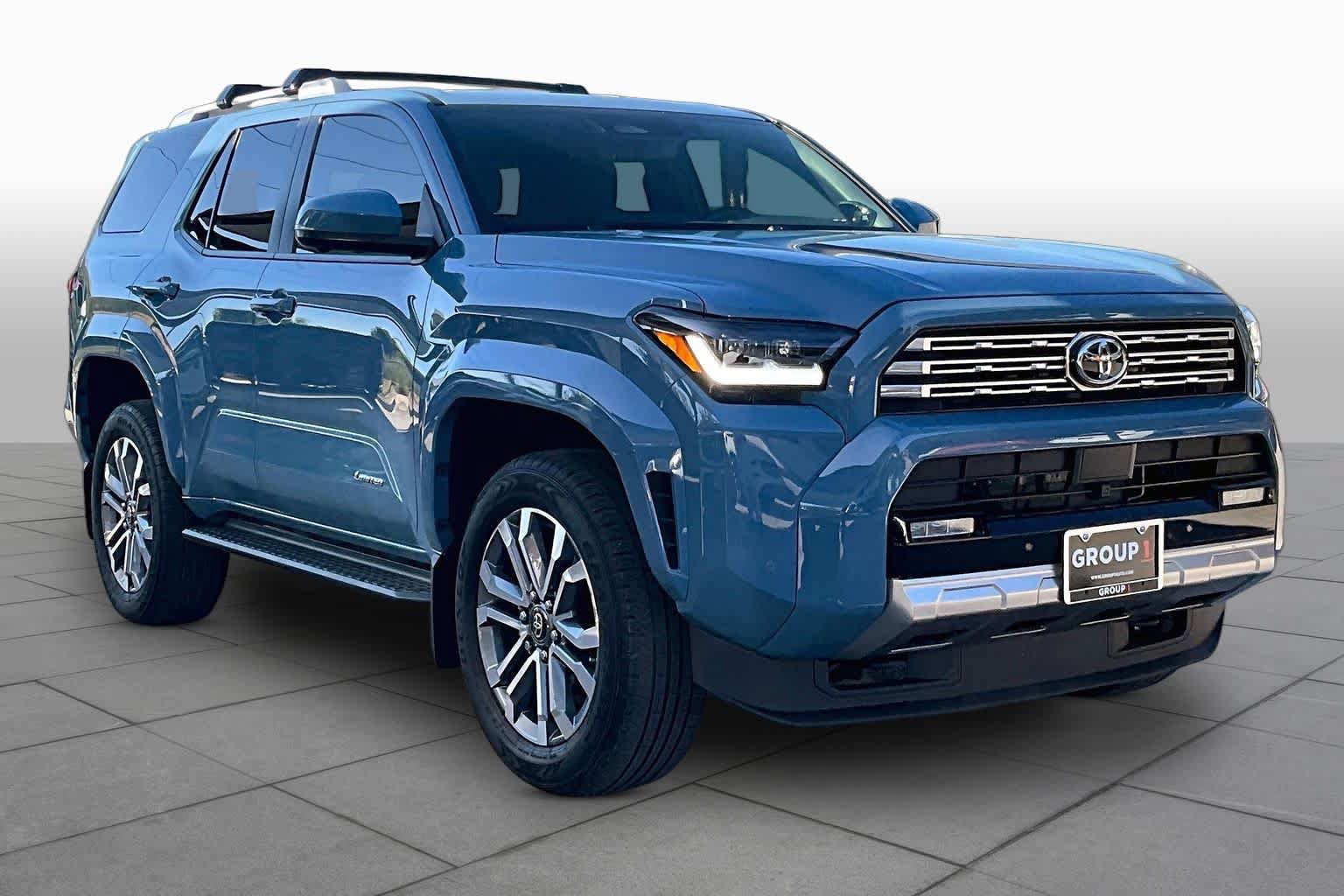 Used 2025 Toyota 4Runner Limited AWD/4WD image 3