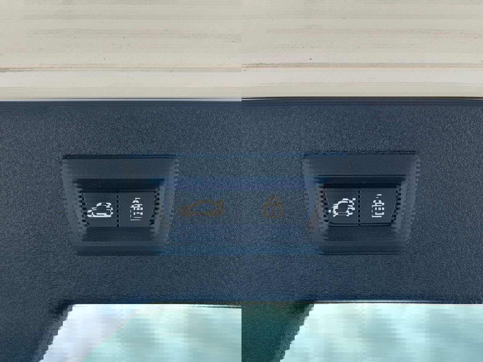 Used 2015 BMW X6 xDrive35i image 16