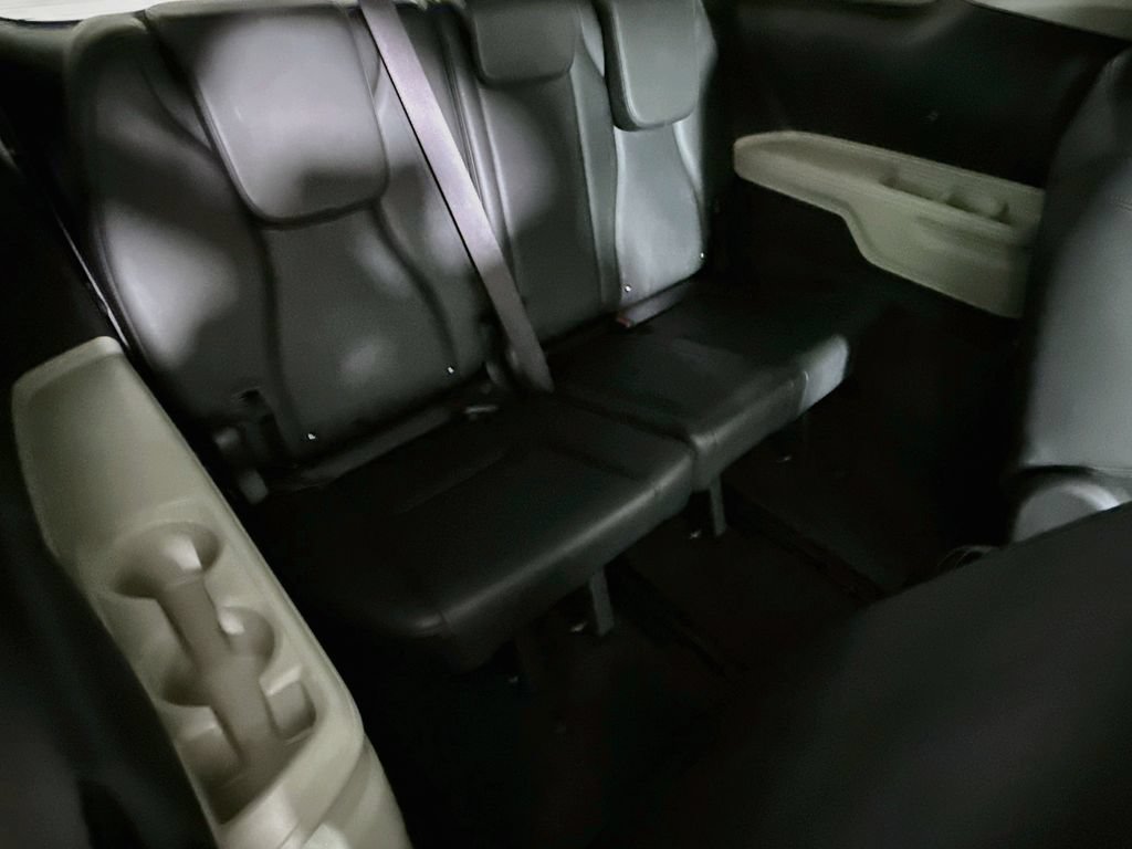 Used 2022 Kia Carnival SX FWD image 33