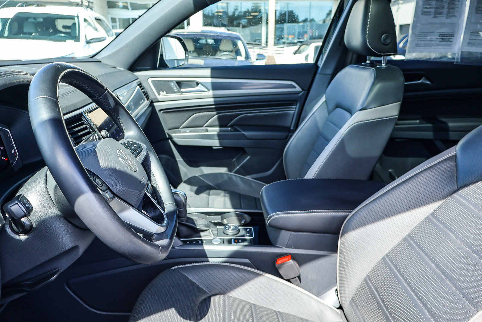 Used 2020 Volkswagen Atlas Cross Sport SEL Premium image 13