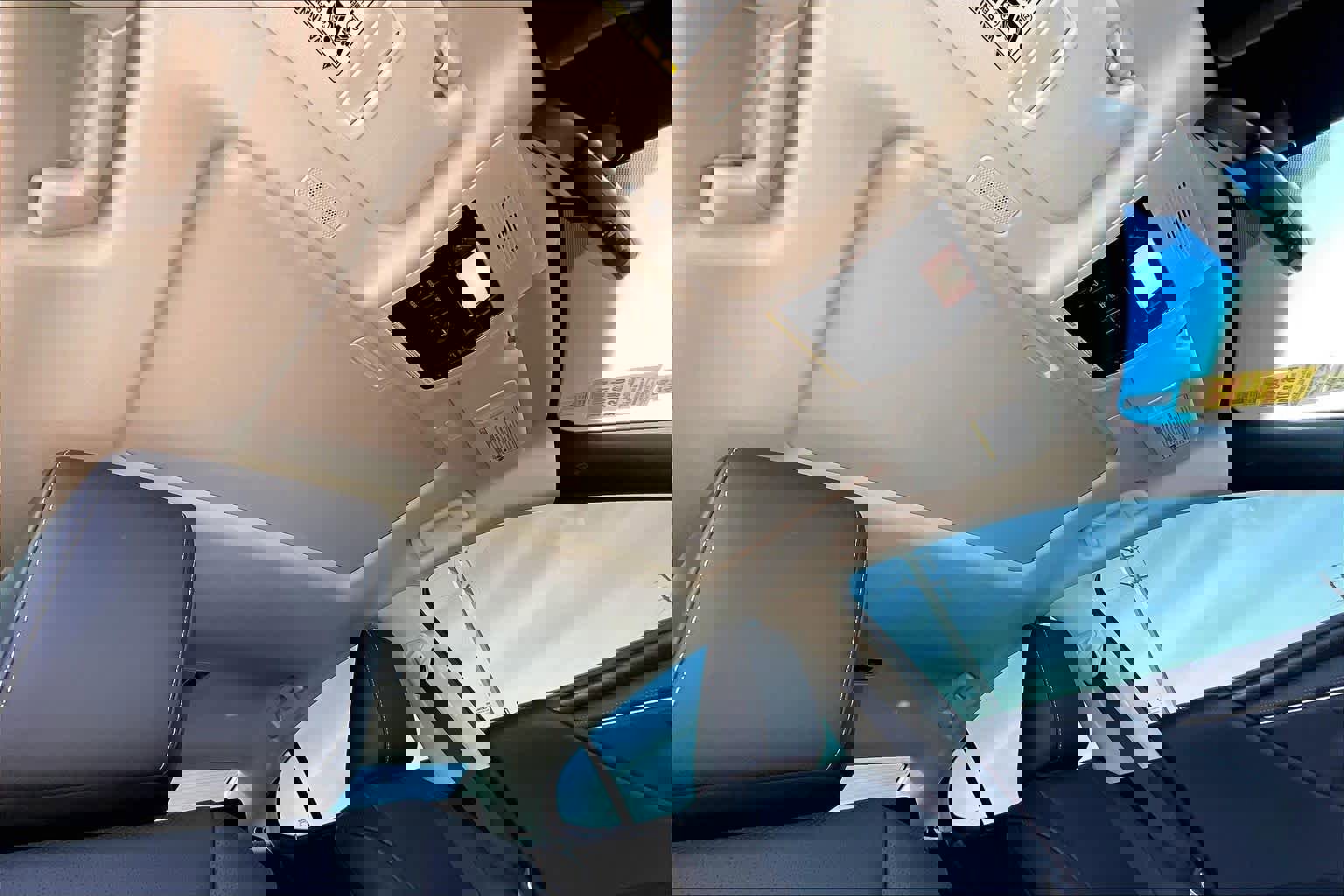 Used 2025 Lexus ES 300h w/ Premium Package image 12