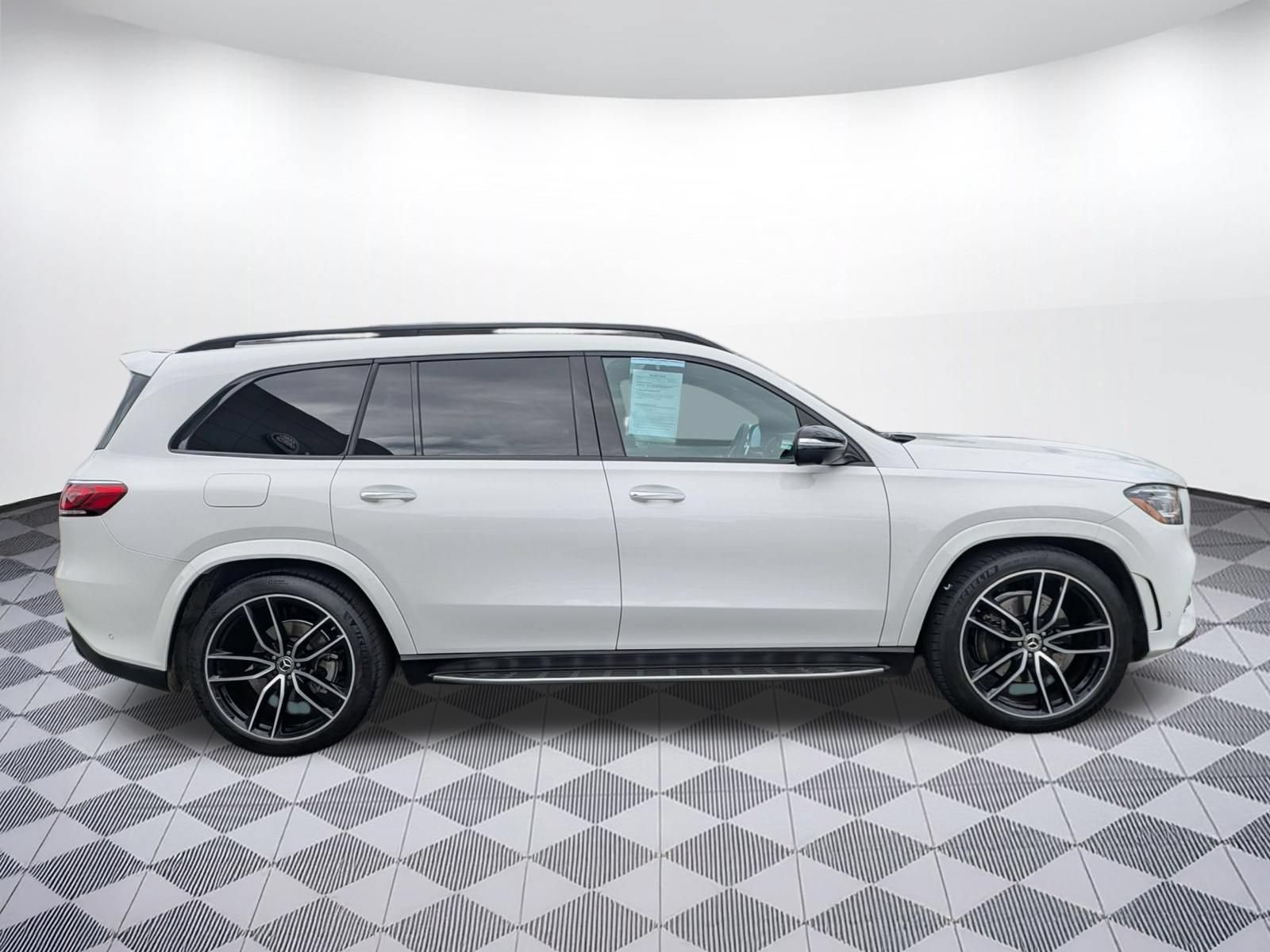 Used 2022 Mercedes-Benz GLS 450 4MATIC image 6