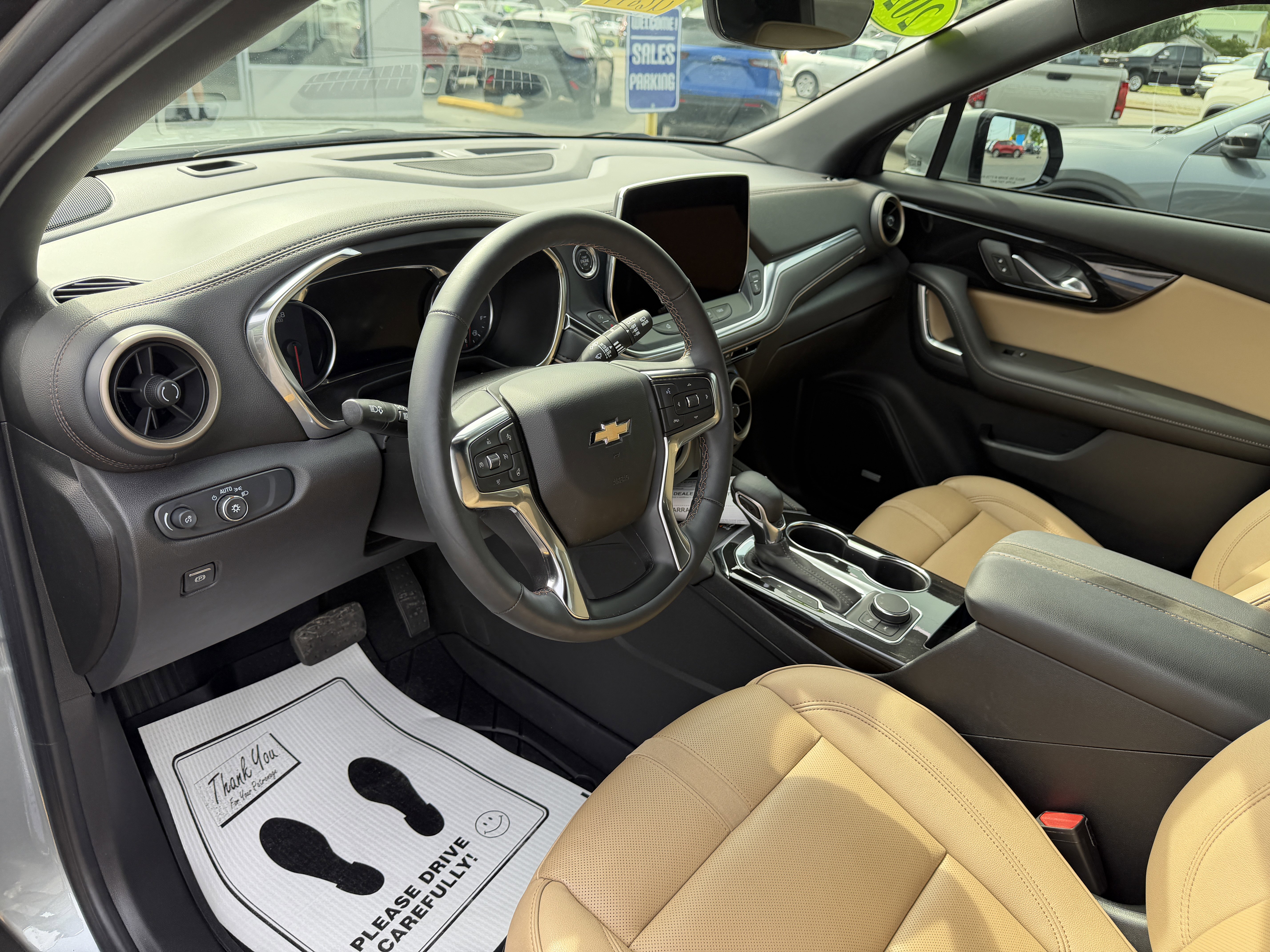 Used 2025 Chevrolet Blazer Premier w/ Driver Confidence II Package FWD image 16