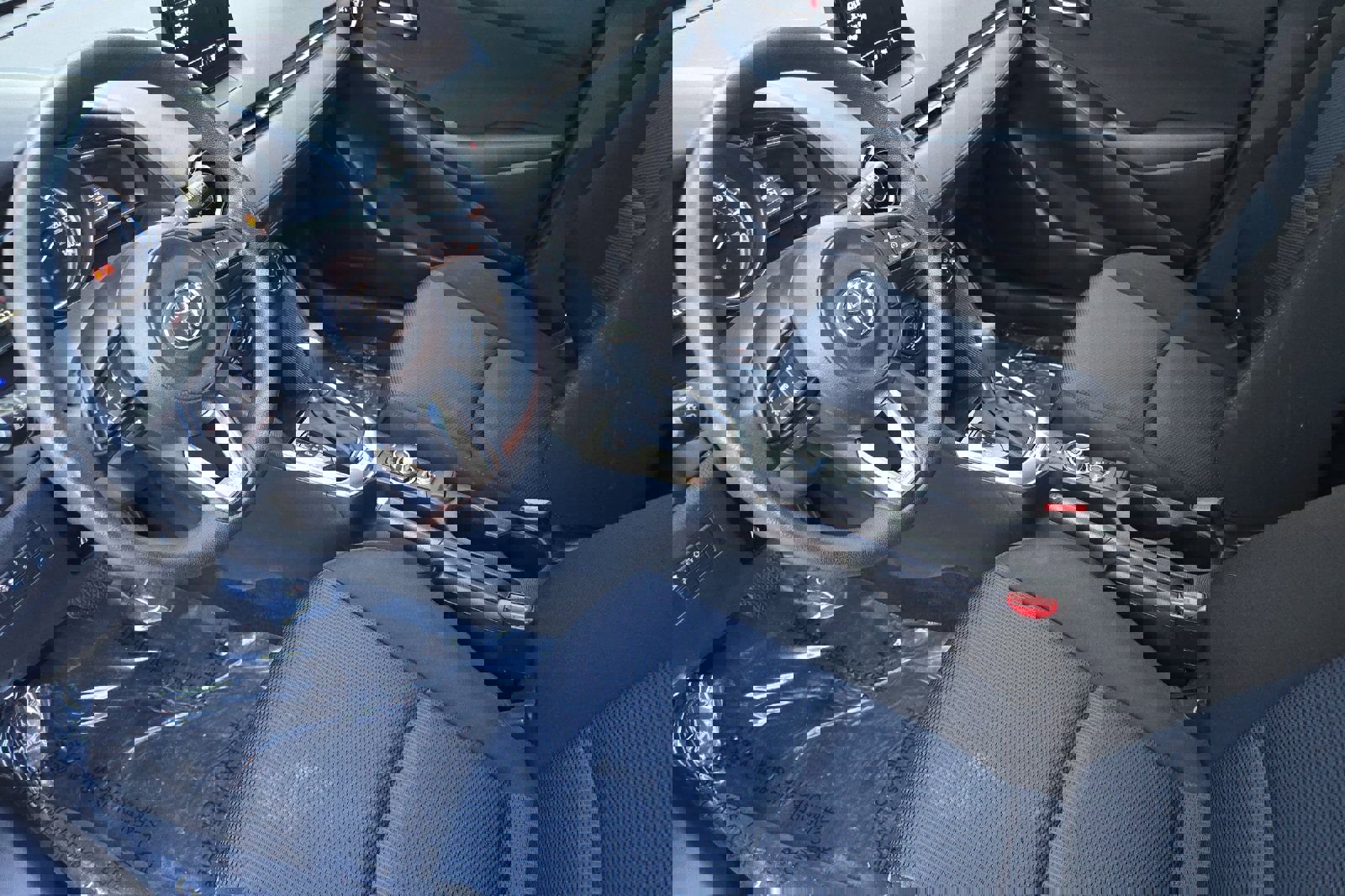 Used 2020 Toyota Yaris LE FWD image 10