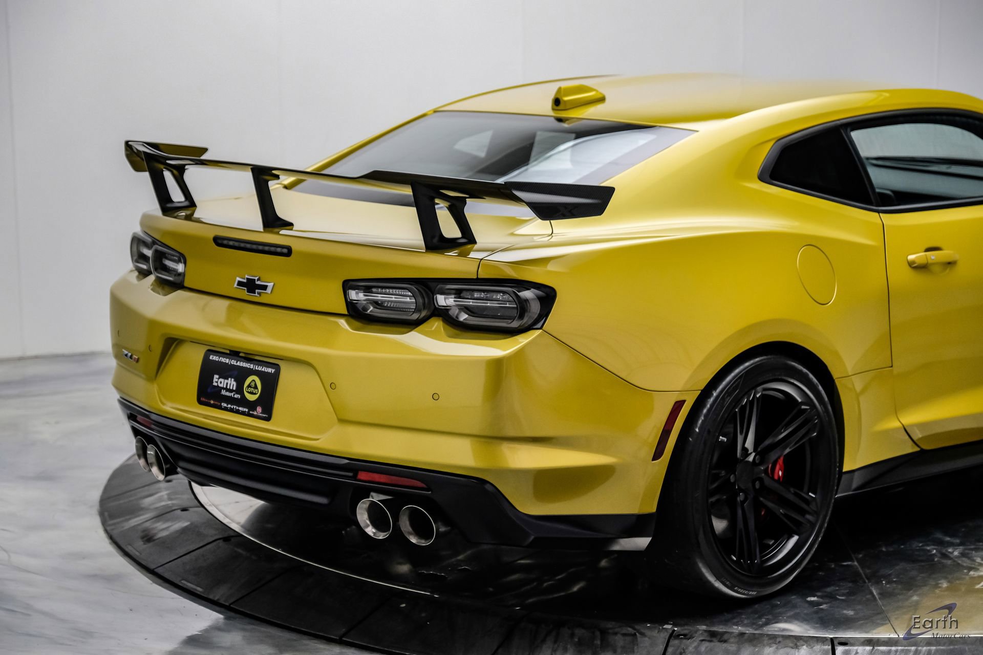 Used 2024 Chevrolet Camaro ZL1 RWD image 23