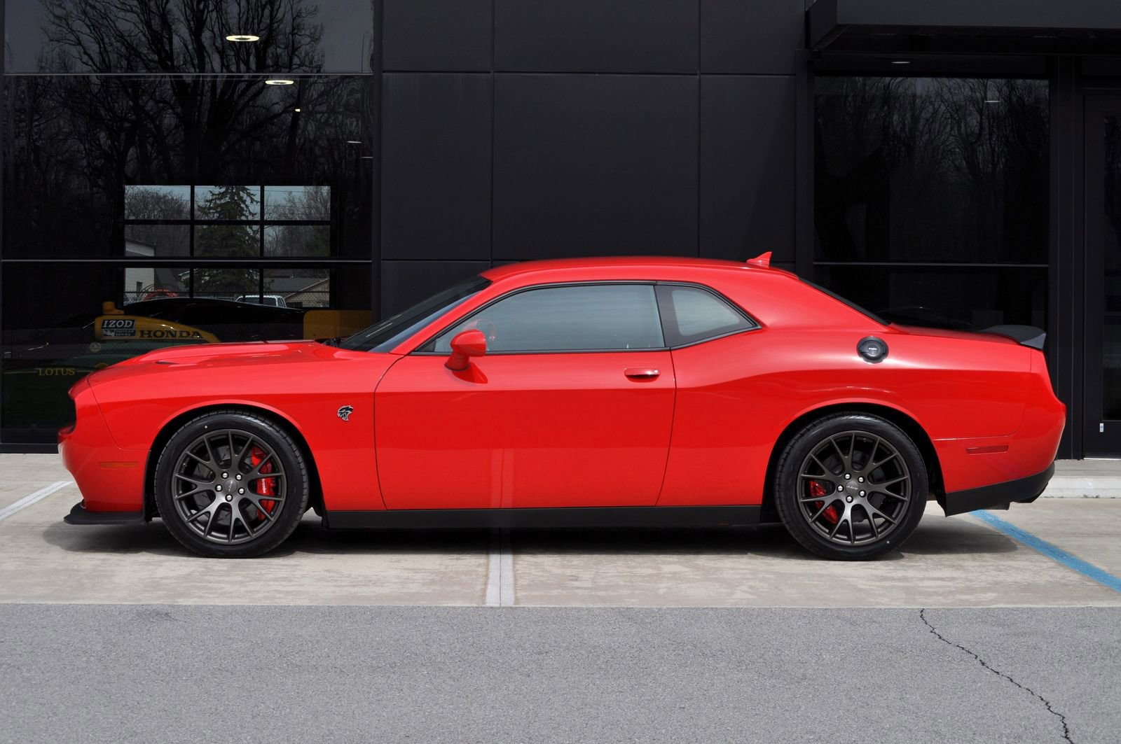 Used 2015 Dodge Challenger SRT Hellcat image 5