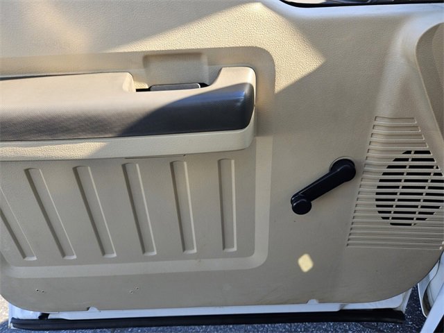 Used 2008 Ford F350 2WD Regular Cab Super Duty image 30