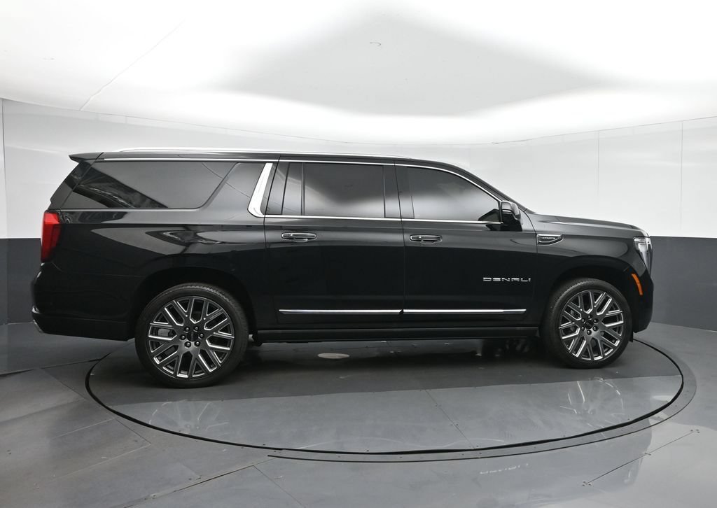 Used 2026 GMC Yukon XL Denali Ultimate AWD/4WD image 8