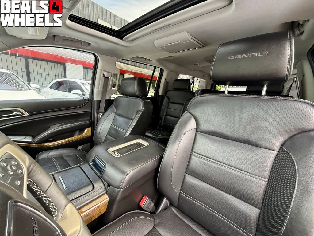 Used 2017 GMC Yukon XL Denali w/ Open Road Package AWD/4WD image 17