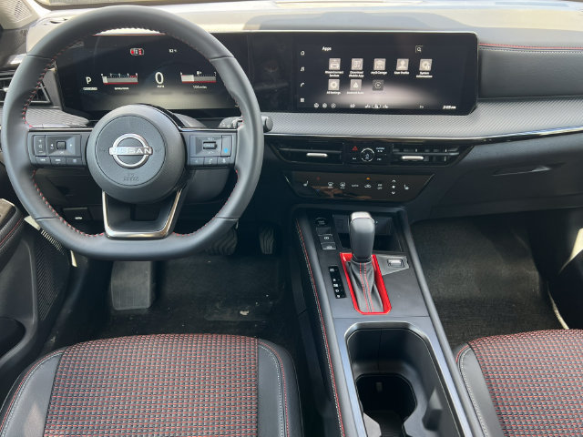 Used 2026 Nissan Kicks SR w/ Cold Weather Package AWD/4WD image 3