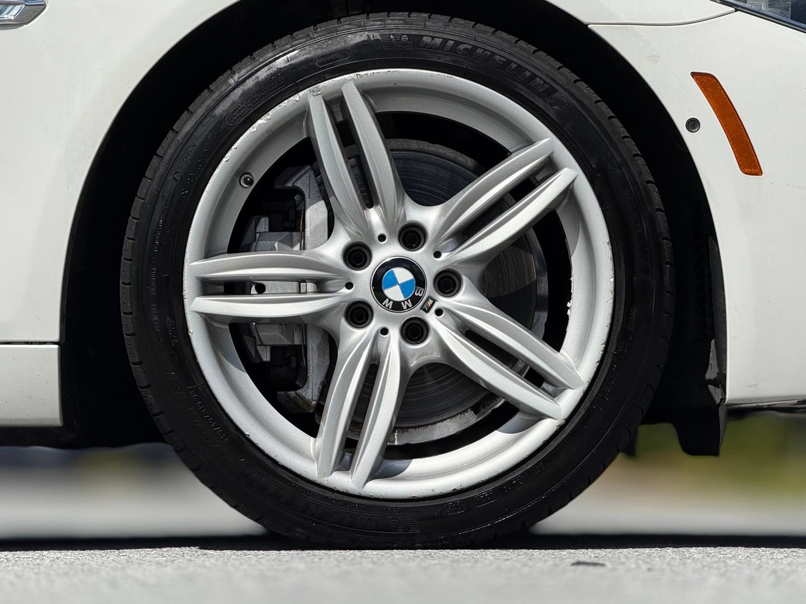 Used 2015 BMW 550i Sedan RWD image 21