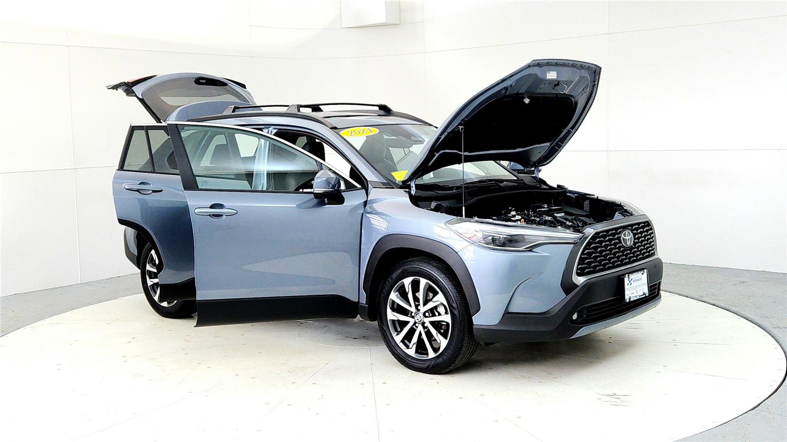 Certified 2024 Toyota Corolla Cross XLE w/ Convenience Package image 12