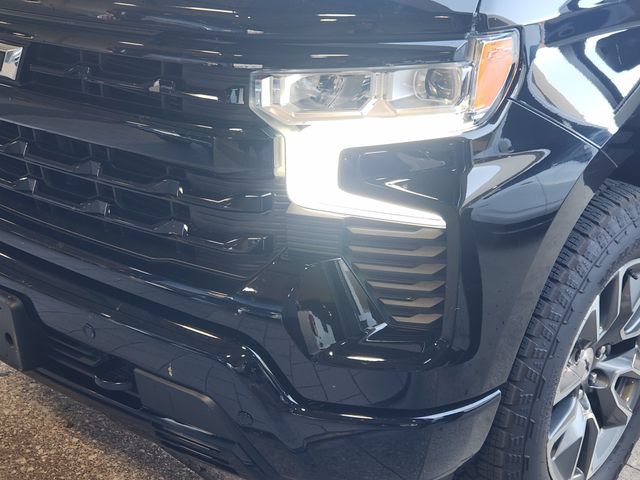 Used 2025 Chevrolet Silverado 1500 RST AWD/4WD image 8