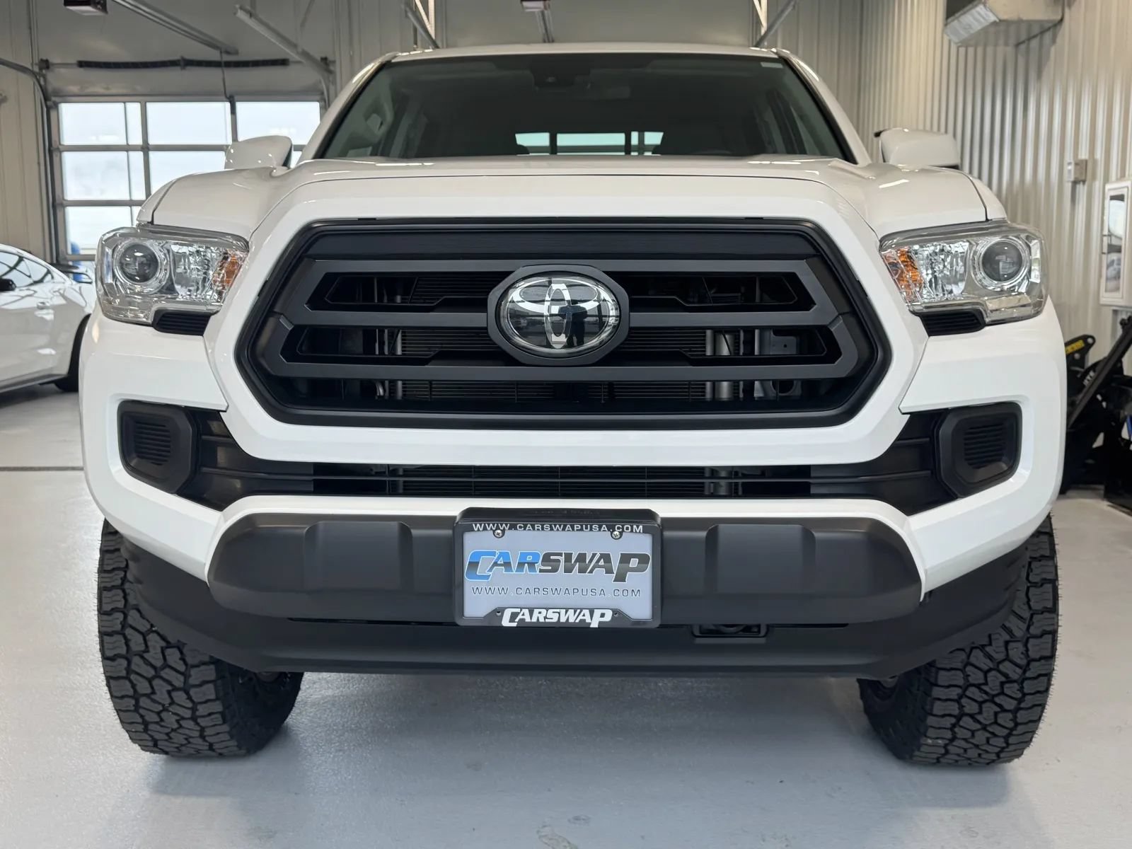 Used 2023 Toyota Tacoma SR AWD/4WD image 6
