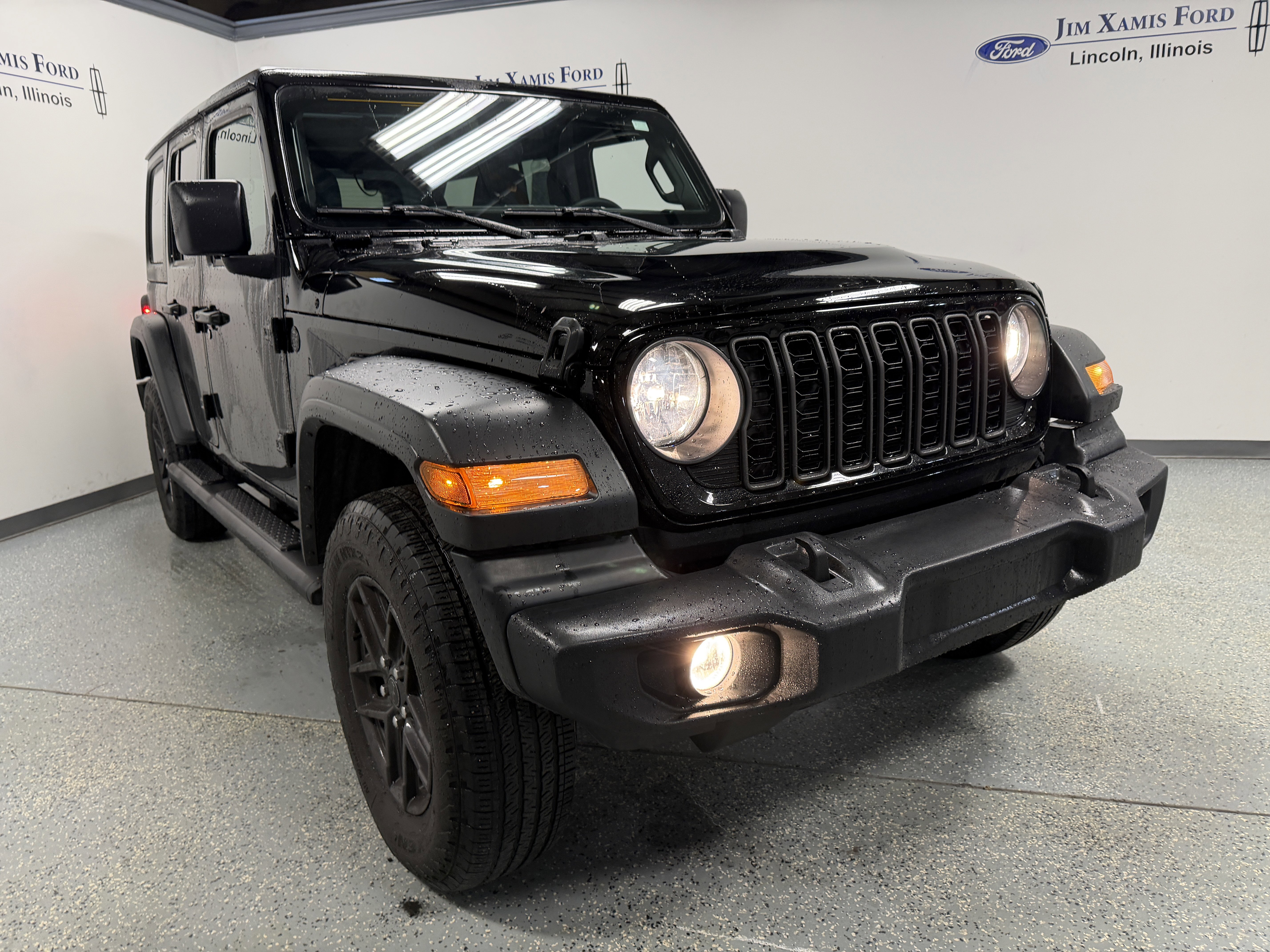 Used 2024 Jeep Wrangler Sport S image 32