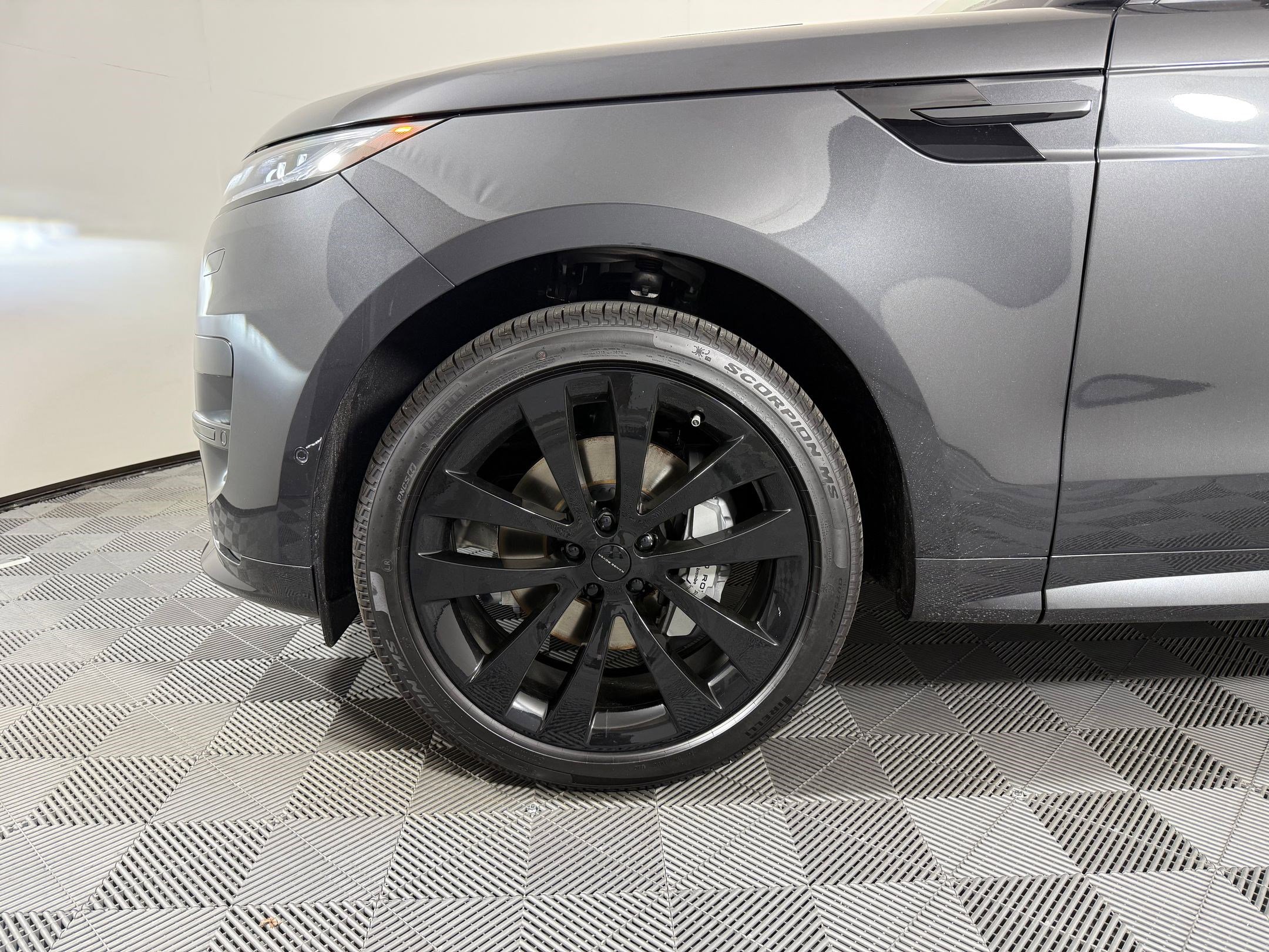New 2026 Land Rover Range Rover Sport Dynamic SE AWD/4WD image 10