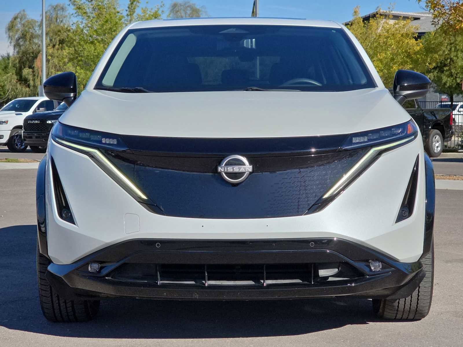 Used 2023 Nissan Ariya AWD image 4