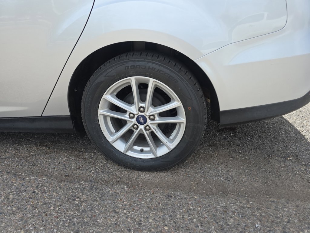 Used 2018 Ford Focus SE FWD image 30