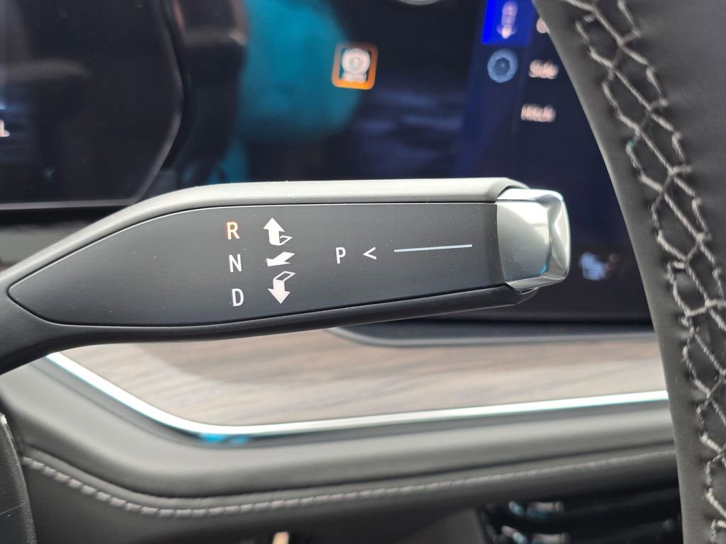 New 2026 Chevrolet Suburban Z71 image 37