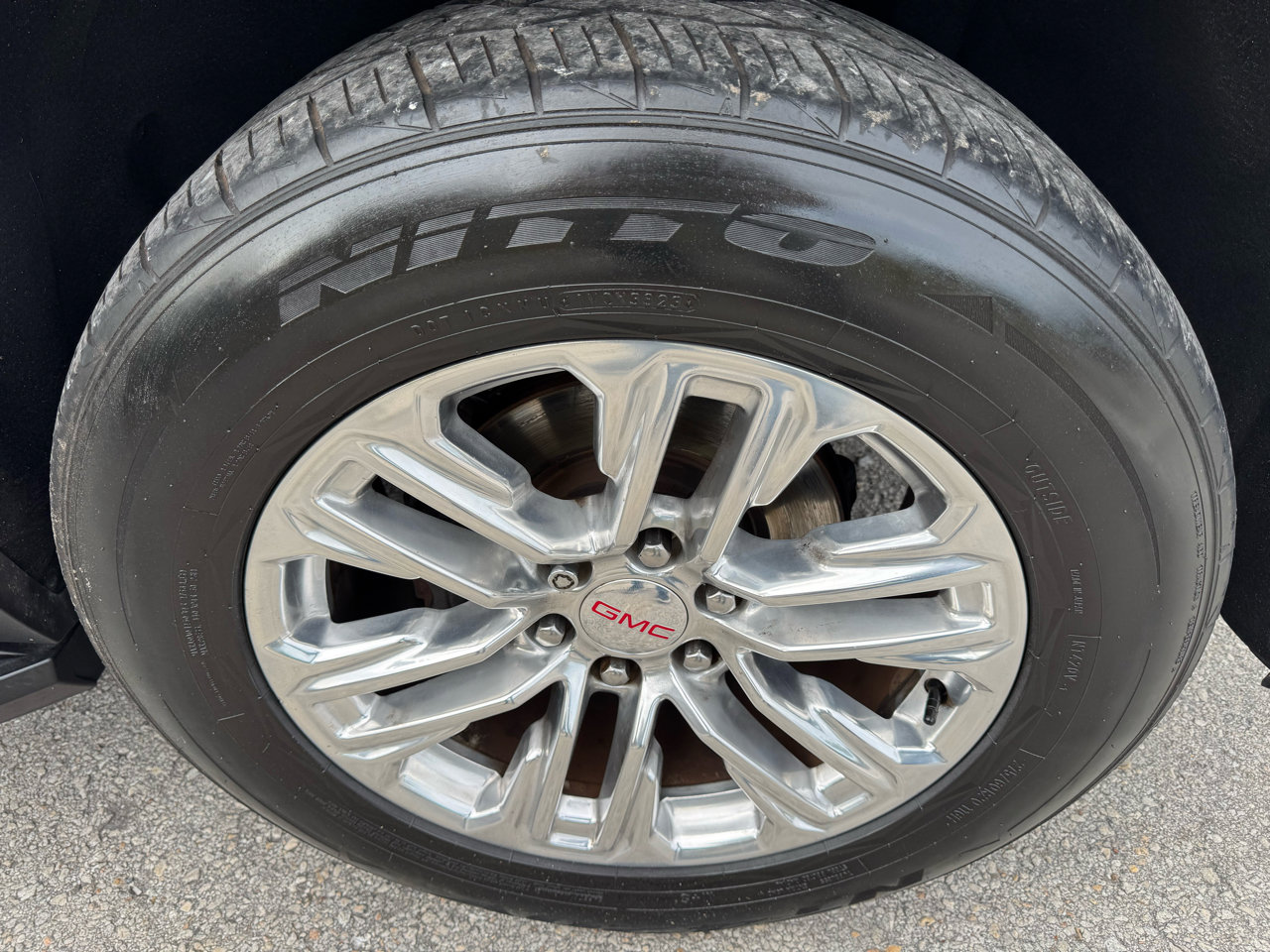 Used 2021 GMC Yukon SLT w/ SLT Premium Package image 25