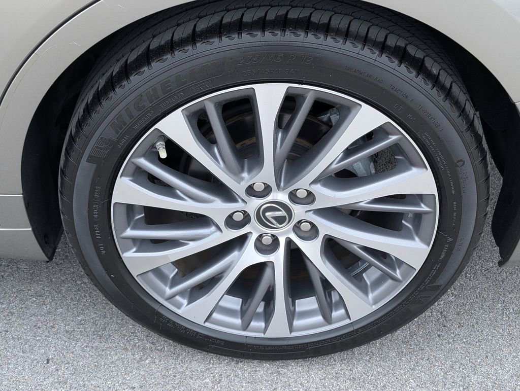 Used 2021 Lexus ES 300h w/ Premium Package FWD image 24