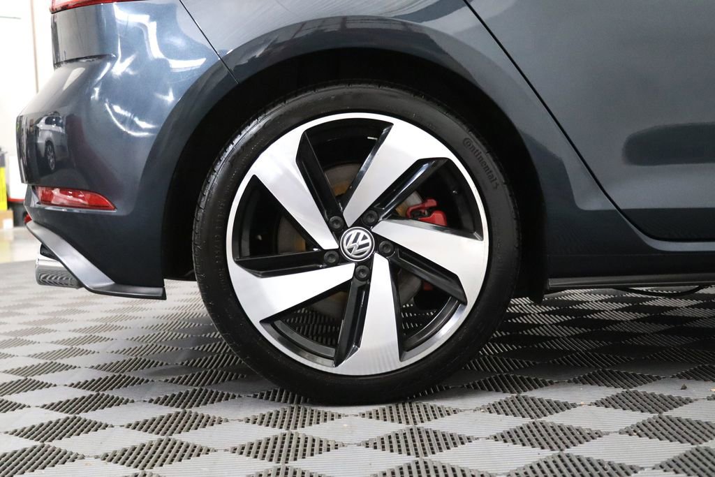 Used 2020 Volkswagen GTI SE FWD image 6