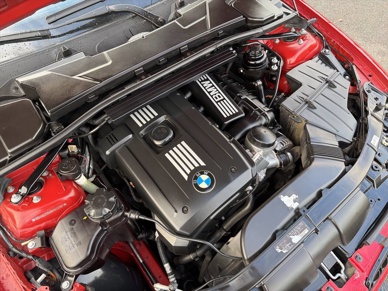 Used 2011 BMW 328i xDrive Wagon image 14