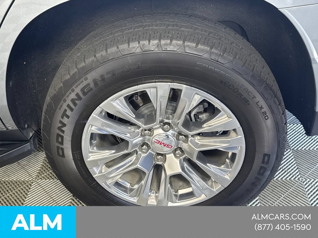Used 2024 GMC Yukon Denali w/ Advanced Technology Package AWD/4WD image 23