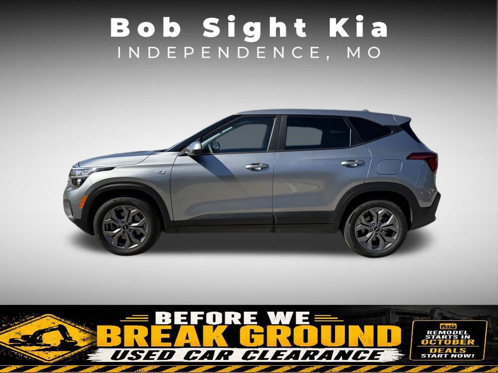 Used 2024 Kia Seltos LX AWD/4WD image 6