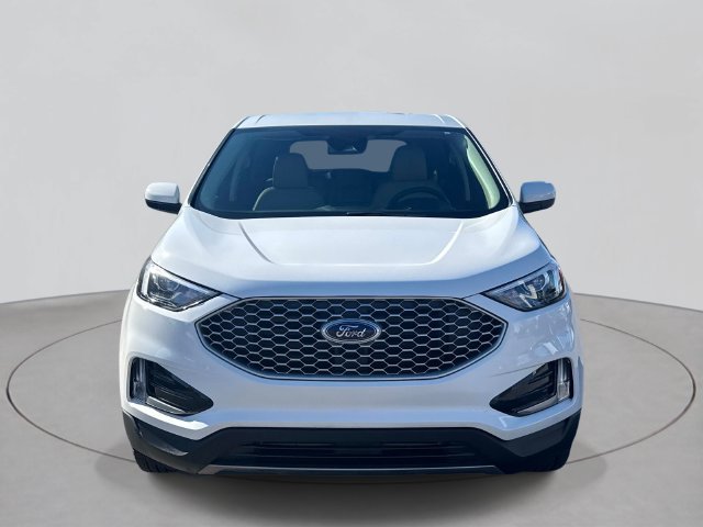 Used 2024 Ford Edge SEL w/ Convenience Package AWD/4WD image 2