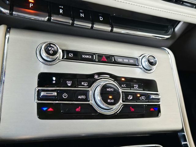 Used 2021 Lincoln Aviator 2WD image 28