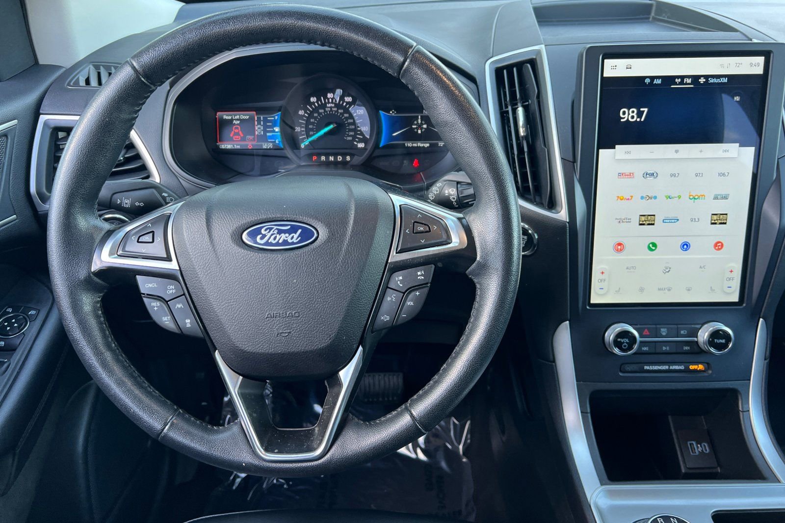 Used 2023 Ford Edge SEL image 11